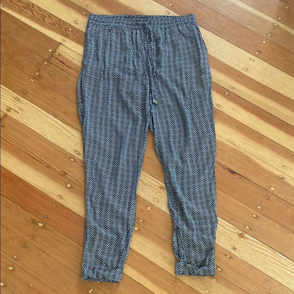 Dorothy Perkins Black and Cream Patterned Pull‎ On Cuffed Leg Beach Pants 10